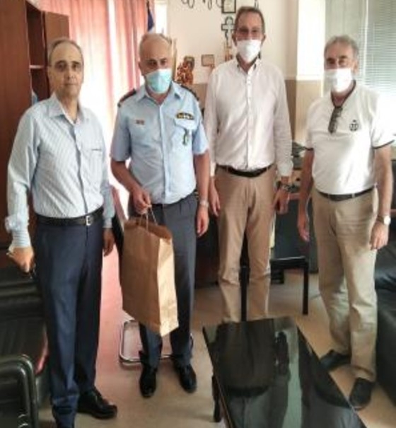 Δωρεά μασκών για τo αστυνομικό προσωπικό της Διεύθυνσης Αλεξανδρούπολης από την Λέσχη Αλεξανδρουπολιτών